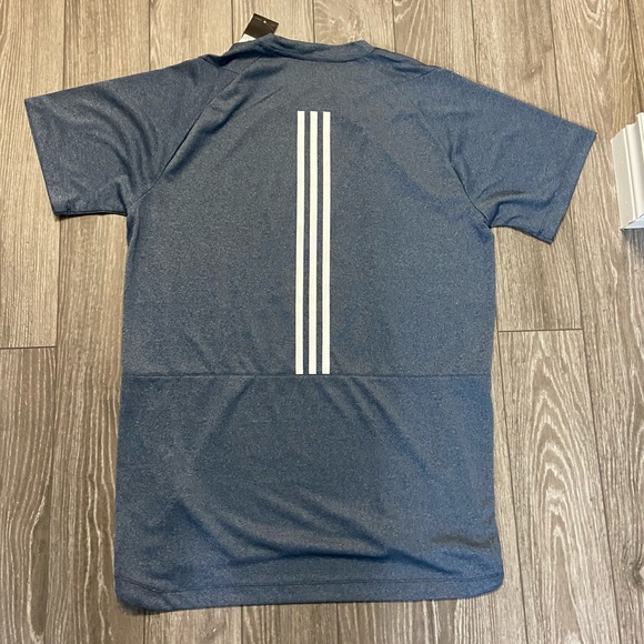 BNWT Adidas Mens T- Large - Picture 2 of 3